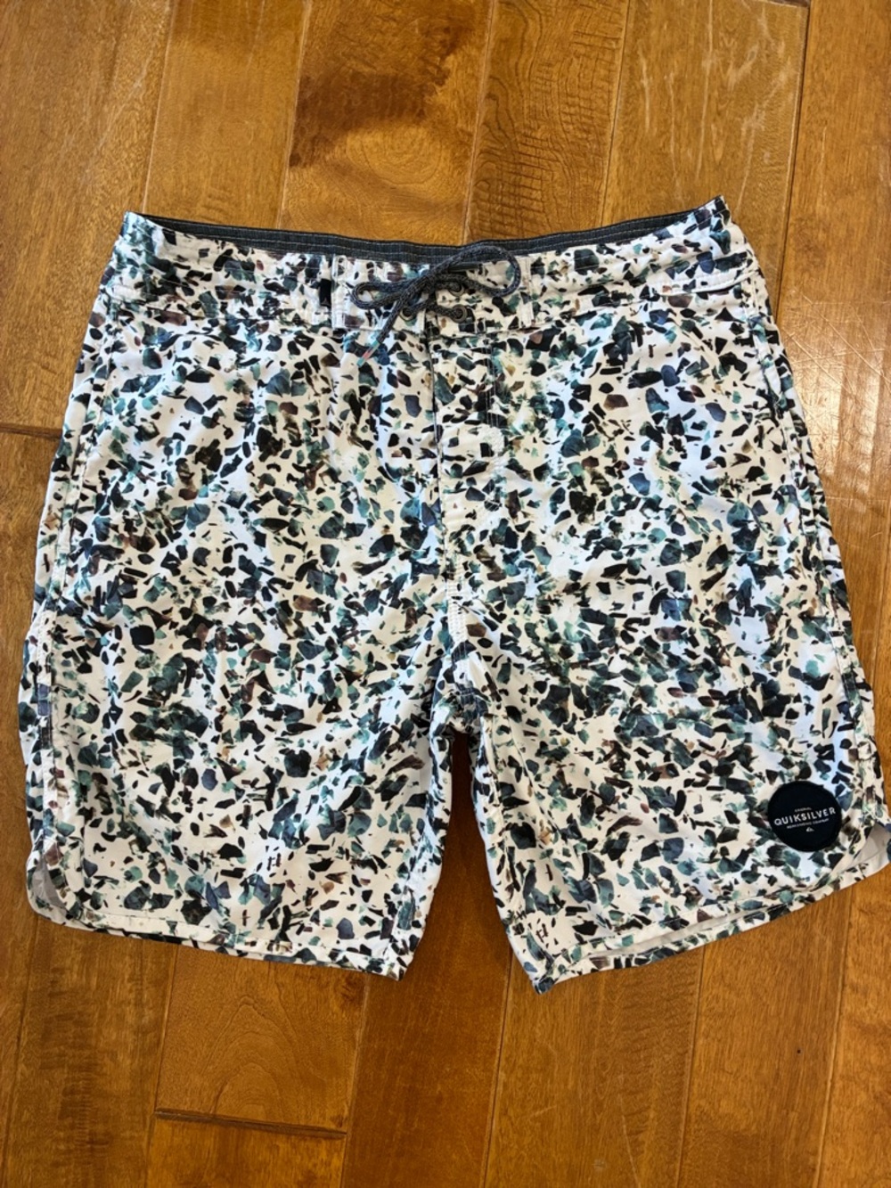 Quiksilver Men’s White Teal Black Print Swim Shorts